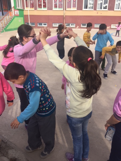 UNUTULAN OYUNLAR FORGOTTEN GAMES by CEREN - Illustrated by HATİCE CEREN KARAMAN - Ourboox.com