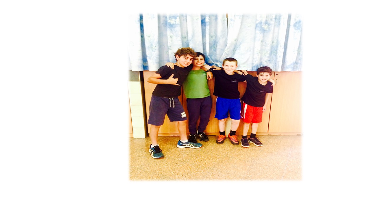 החופשה של משפחת שלום בספרד by m. t - Ourboox.com