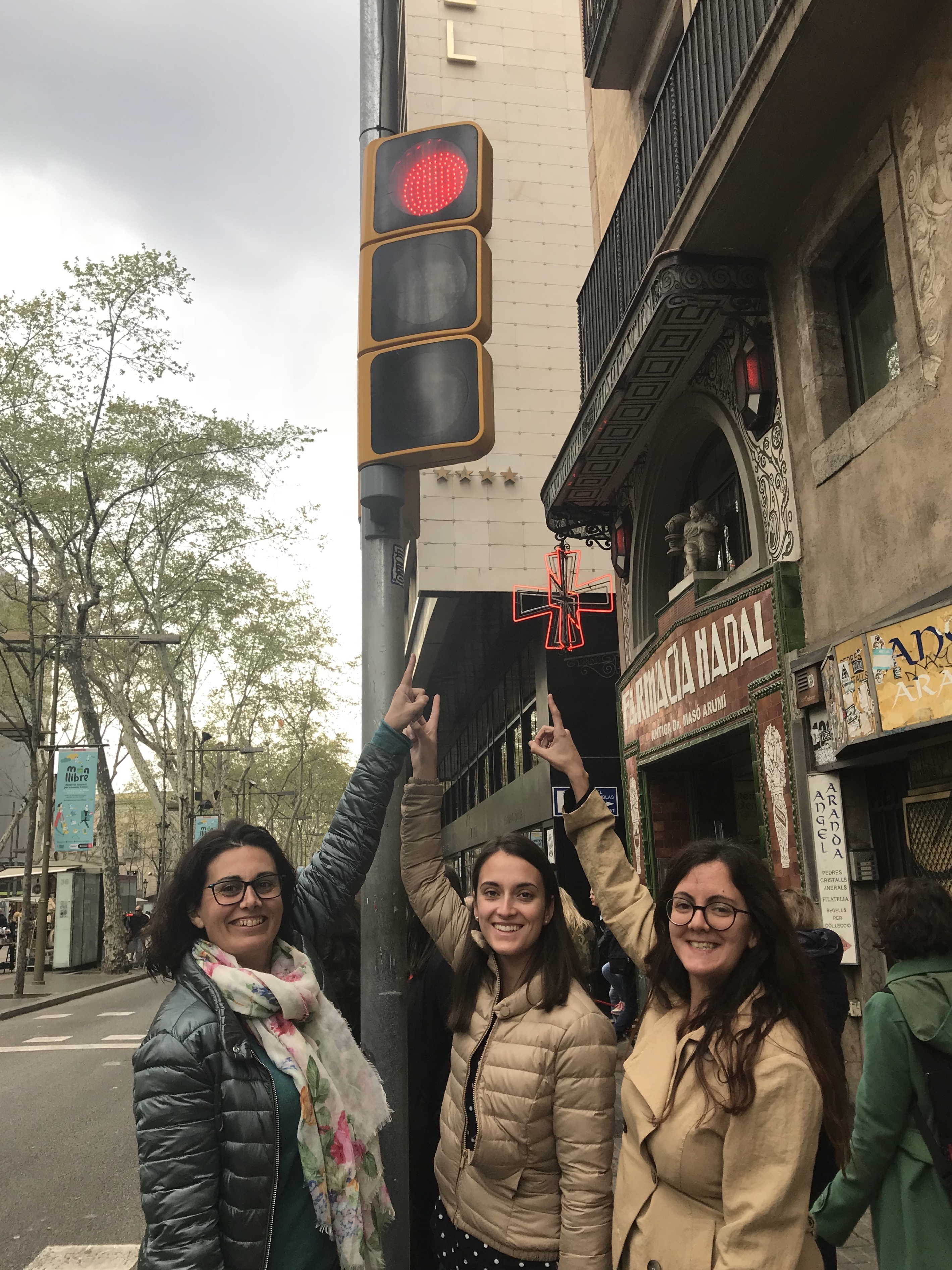 COLOURS ON THE STREET by Lights team - Ourboox.com