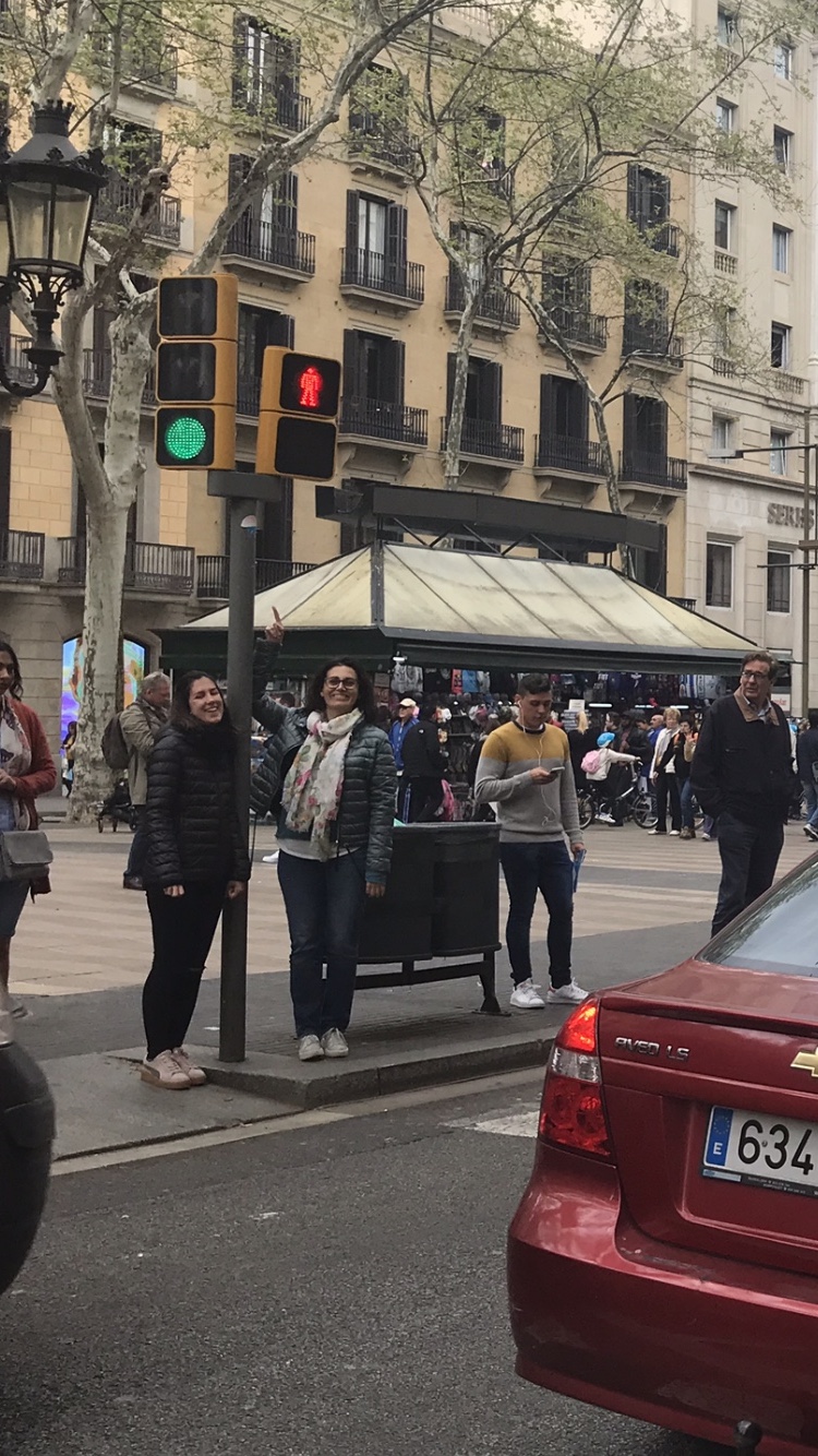 COLOURS ON THE STREET by Lights team - Ourboox.com