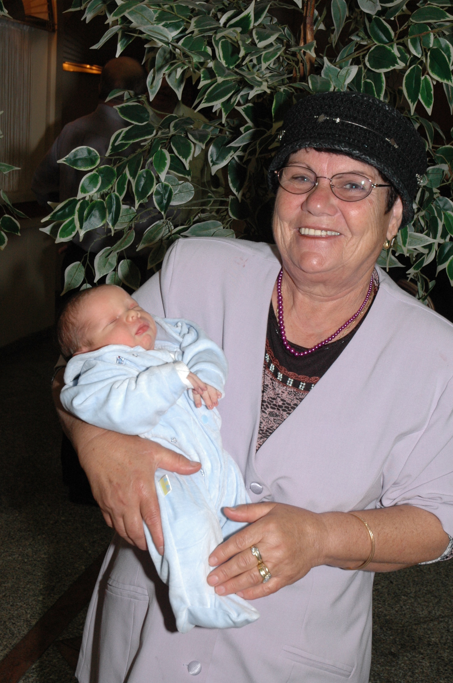 ראיון עם סבתא שלי לעבודת שורשים by dalia dibono - Ourboox.com