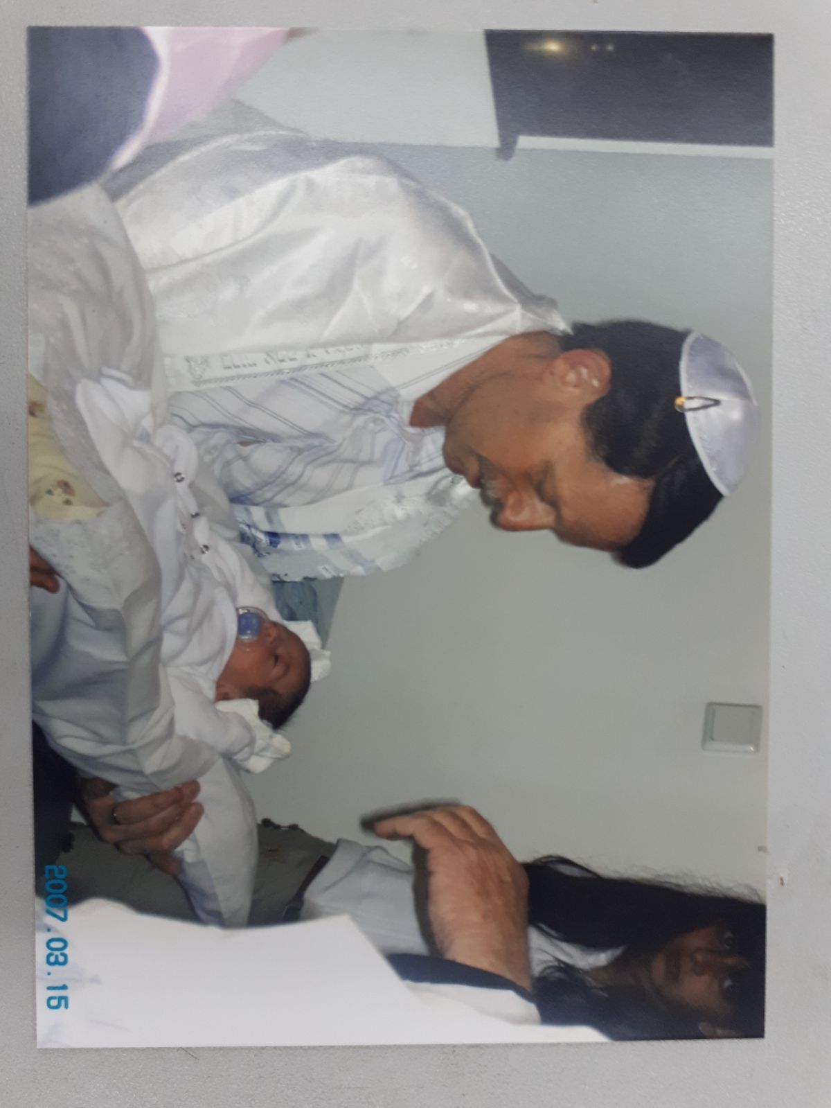 תמונות מספרות – מנציחים רגעים by rom - Illustrated by רום וסבא דייב - Ourboox.com