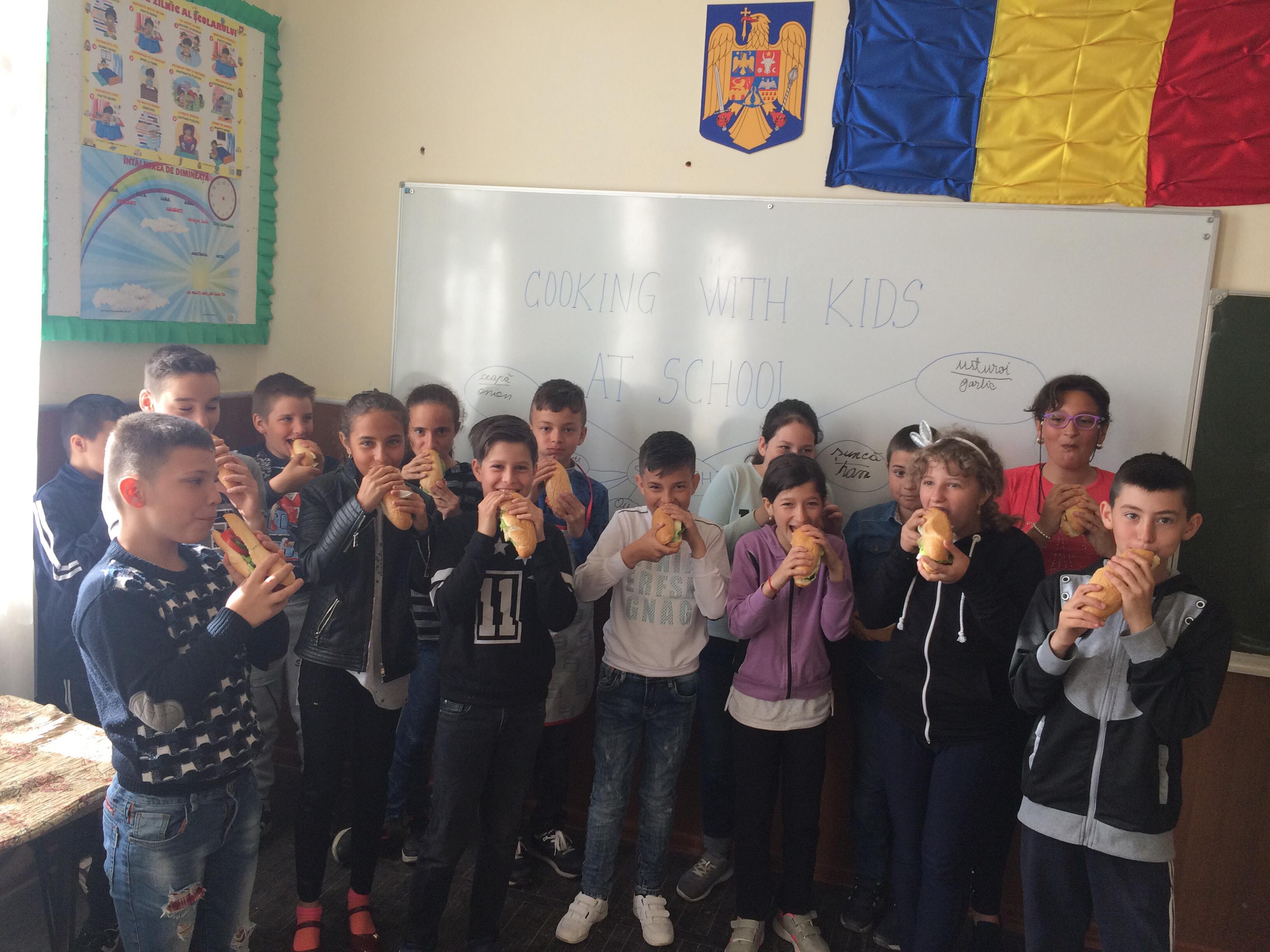 HEALTHY LOCAL SANDWICHES DAY by Pătru Lucian-Cătălin - Ourboox.com