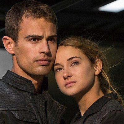 Дивергент (англ. Divergent, дослівно укр. Відмінна) — американський постапокаліптичний пригодницький бойовик. Автор Вероніка Рот.