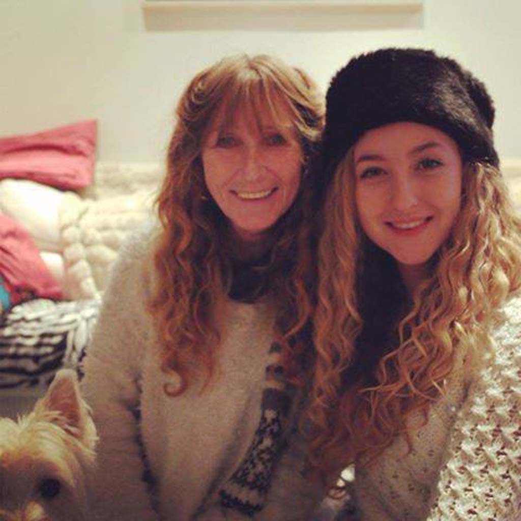 המשפחה שלי عائلتي by marwaomar - Illustrated by مروة عمر - Ourboox.com