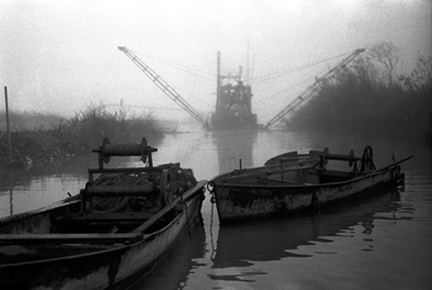 פרויקט עיוני בצילום by shahar smoelov - Illustrated by שחר שמואלוב - Ourboox.com