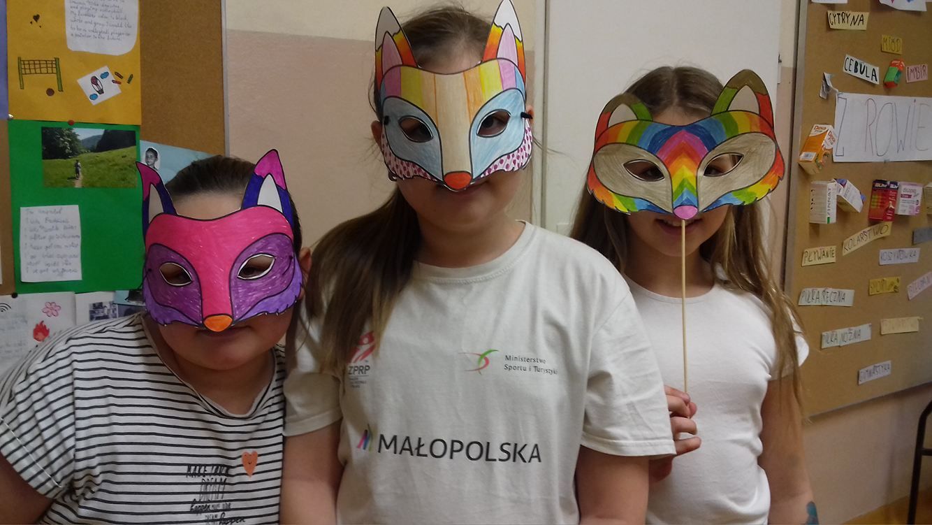 I LOVE ANIMALS ETwinning project by Nafsika Koulouri - Illustrated by I love animals partners - Ourboox.com