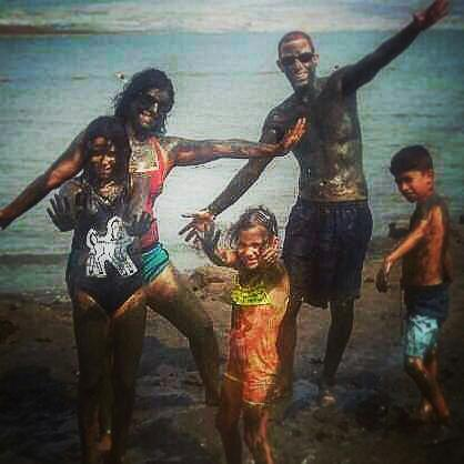 משפחת לנדאו by mor landau - Illustrated by המשפחה שלי - Ourboox.com