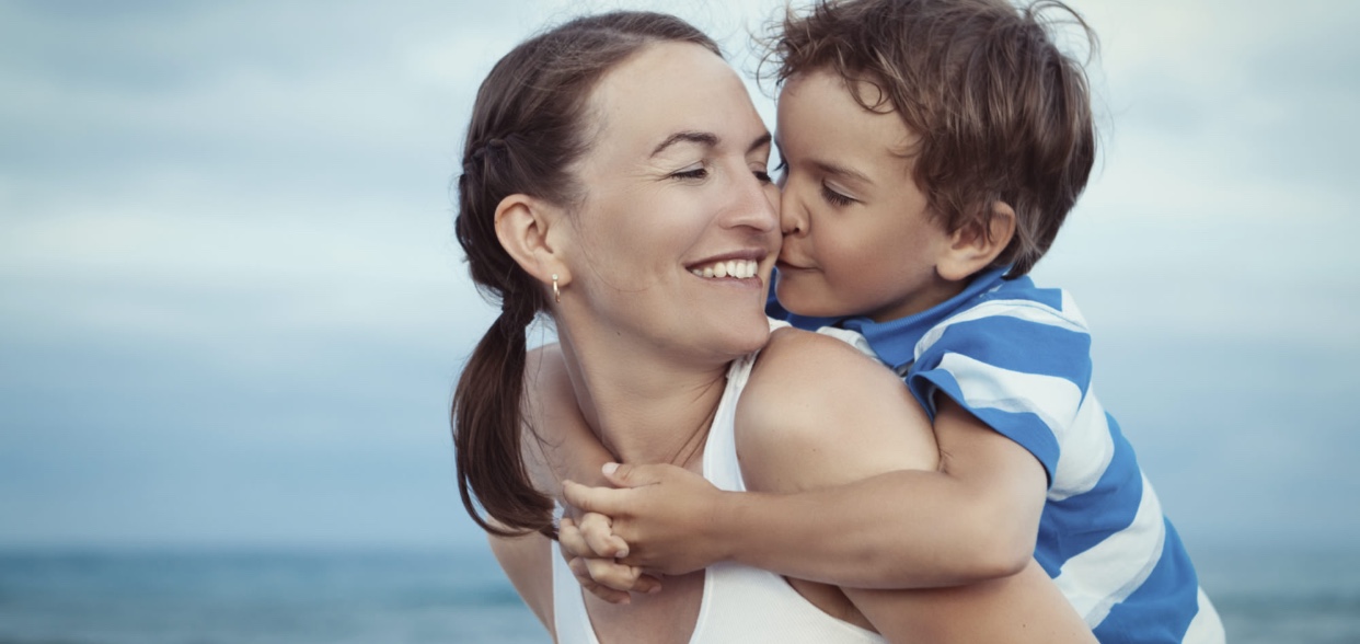 סיפורה של אם by the power lordvoldemort - Ourboox.com