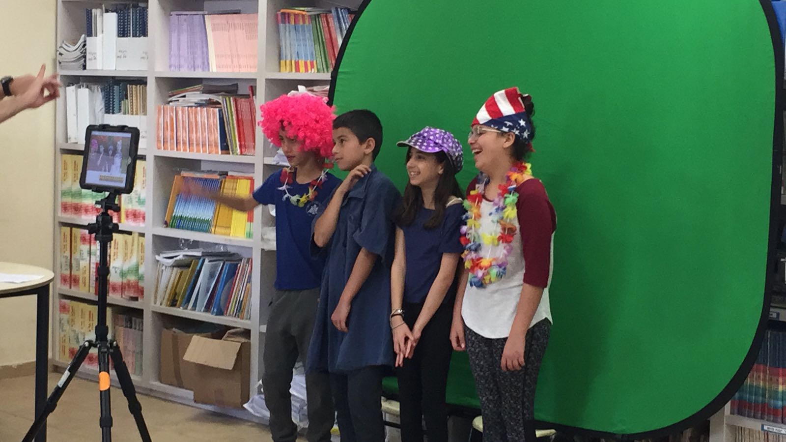 כל הכיתות נהנו מפעילות מסך ירוק