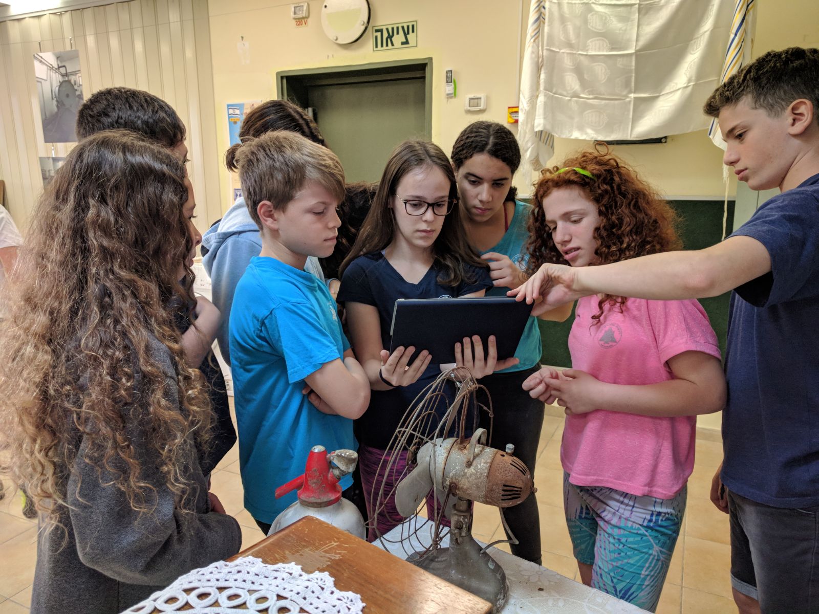 בית ספר הקים חדר בריחה