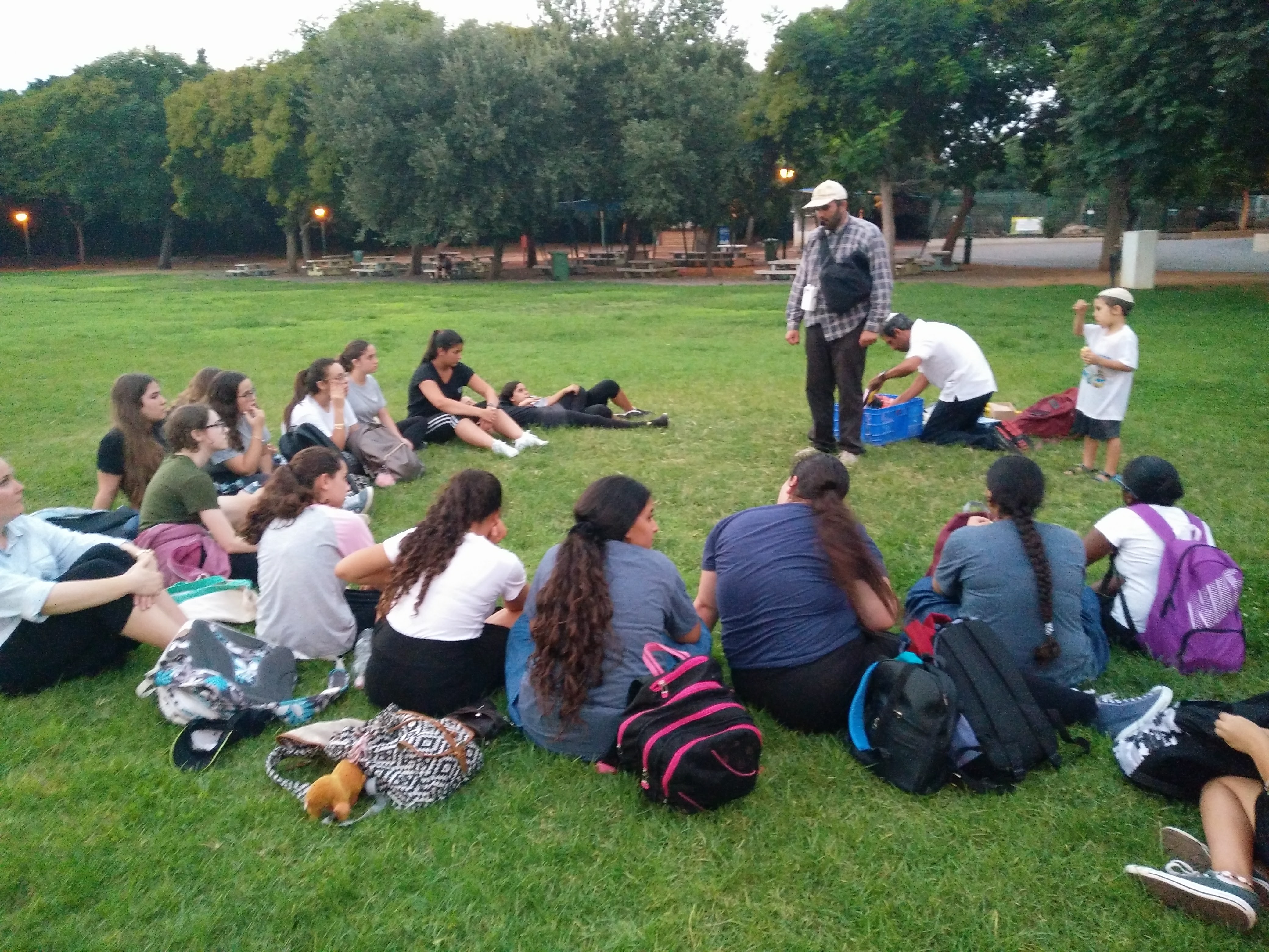 סיכום תשע”ח אמית שחר-חטיבה by Tsilla Salamon - Illustrated by רבקה, עידית וצילה - Ourboox.com