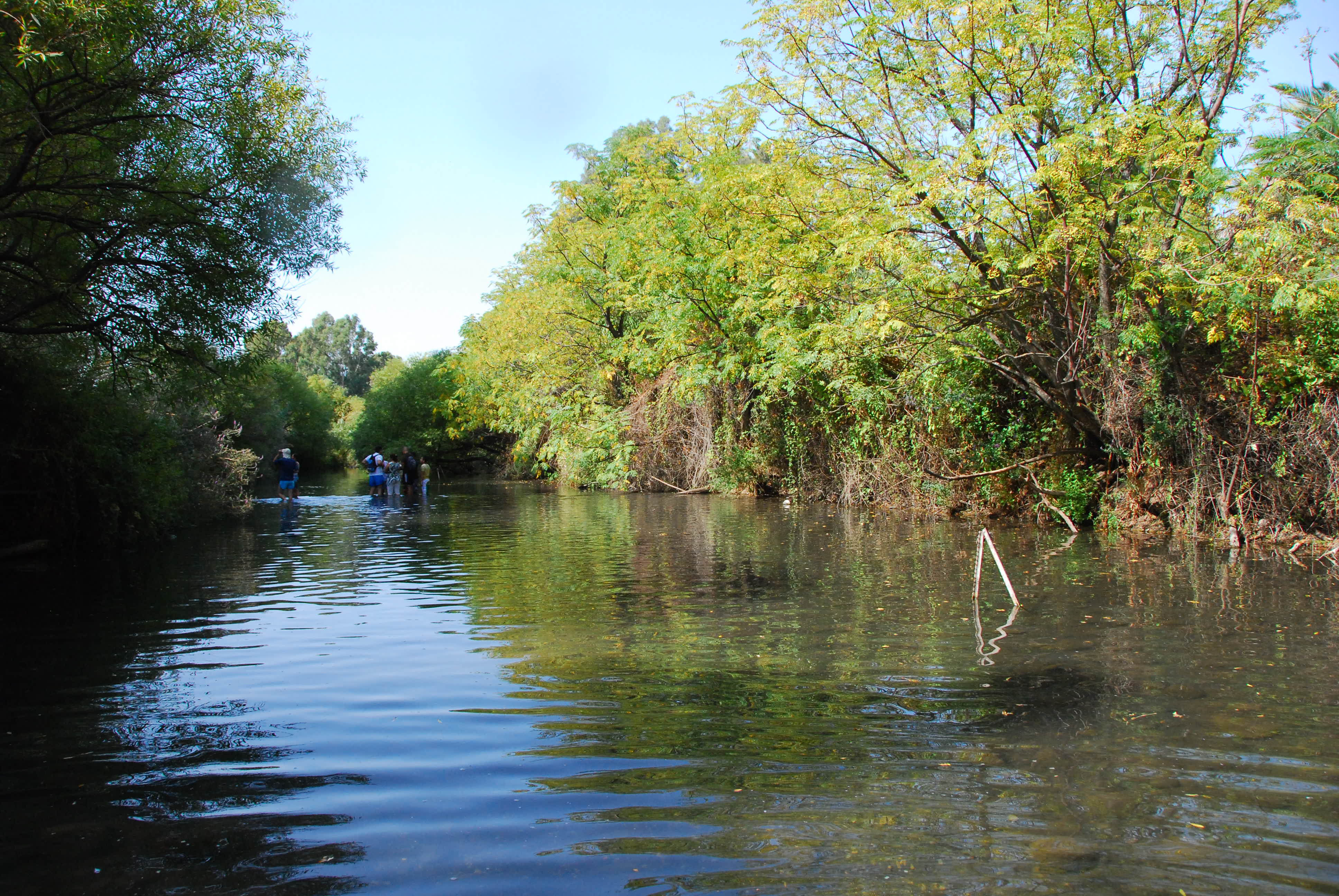 טיול שנתי שכבת י”א אל רמת הגולן by rotem halbwax - Illustrated by בית ספר "אורט גוטמן", נתניה. - Ourboox.com