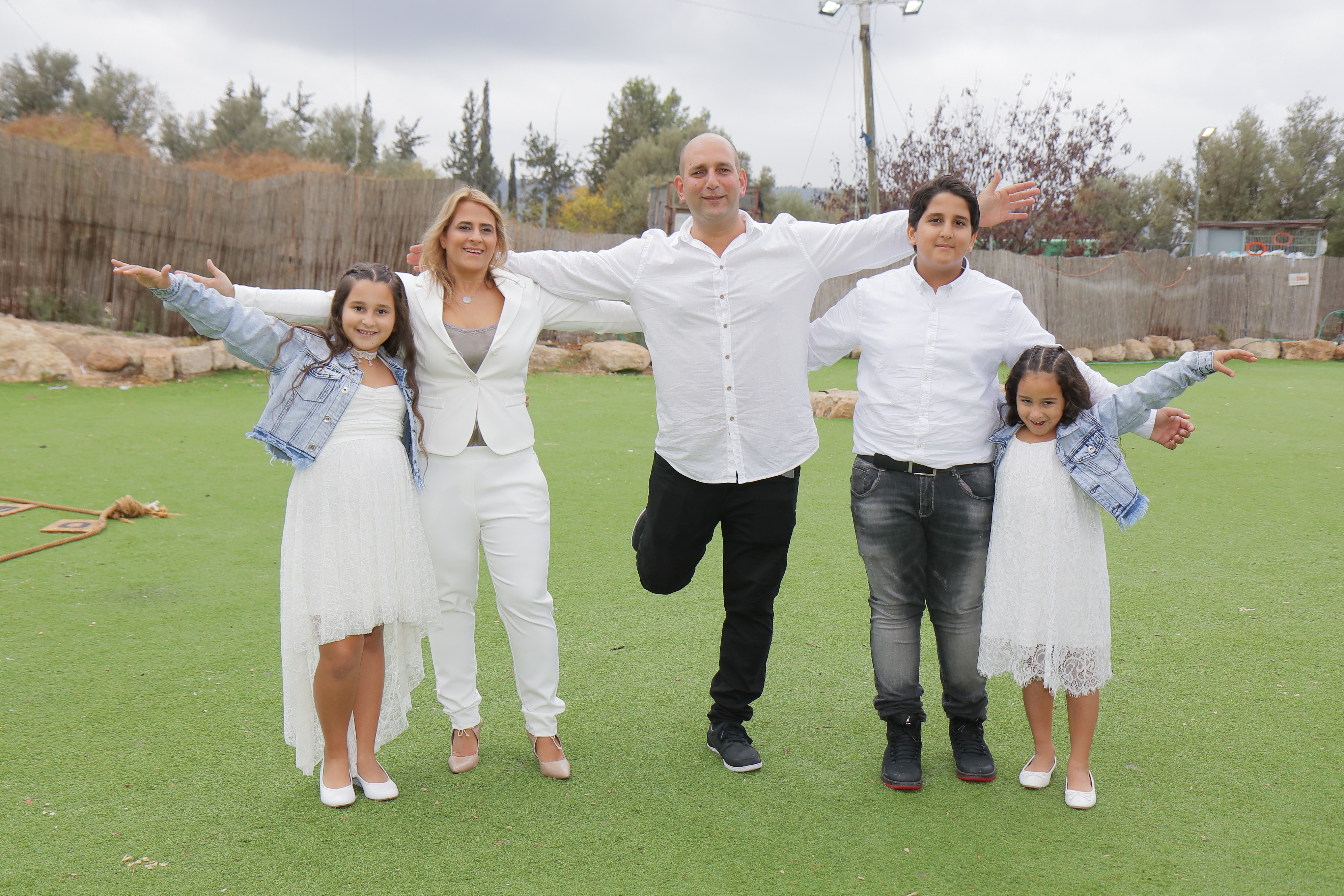 המשפחה שלי by roni - Ourboox.com