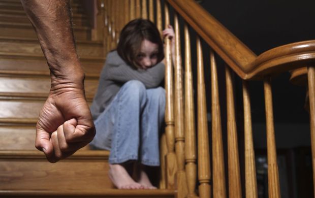 Як захистити дитину від насильства by Tania - Ourboox.com