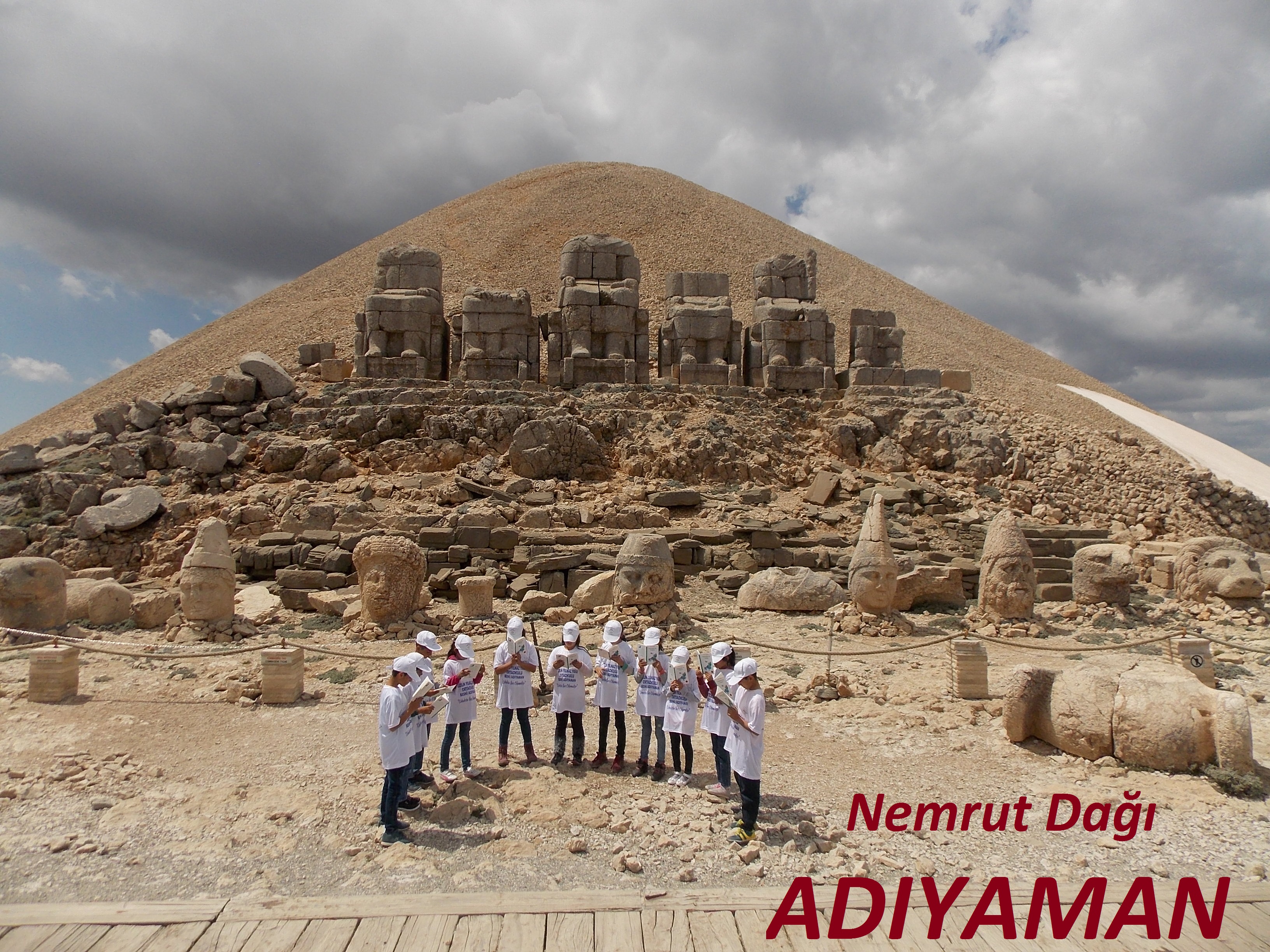 HEM OKUDUK HEM GEZDİK by seyunem - Ourboox.com