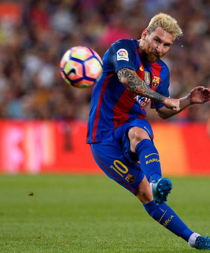 footbal book messi10 by dvir zilberman - Illustrated by אוליסיה אליושין - Ourboox.com