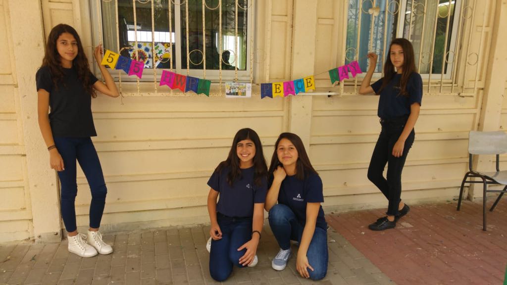 peace by ayaatila - Illustrated by by: AYA ATILA, ROBA HASOON, RAWAN SHAROUF,SIVAN HALABI - Ourboox.com