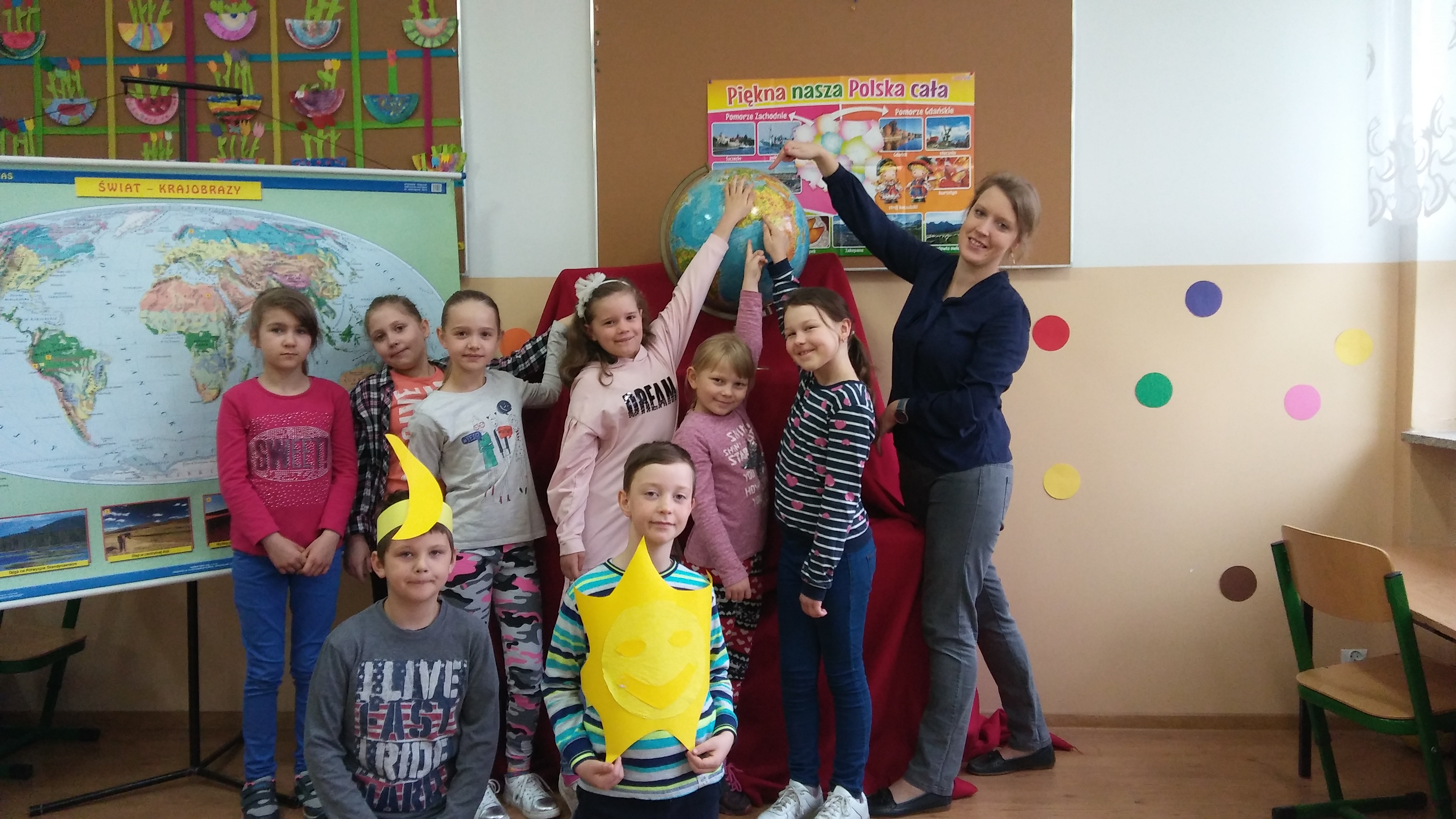 Hear the children’s voices by Monika Bartoszewska - Ourboox.com