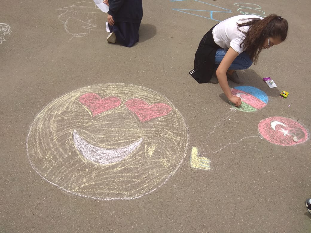 İKİ DEVLET BİR MİLLET eğitimde web 2.00 araçları kullanımı by İki Devlet,Bir Millet 