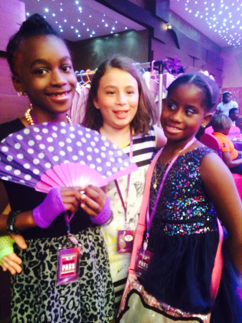 Sizziling CIS Memories by Julia Barrow - Illustrated by By: Julia Barrow - Ourboox.com