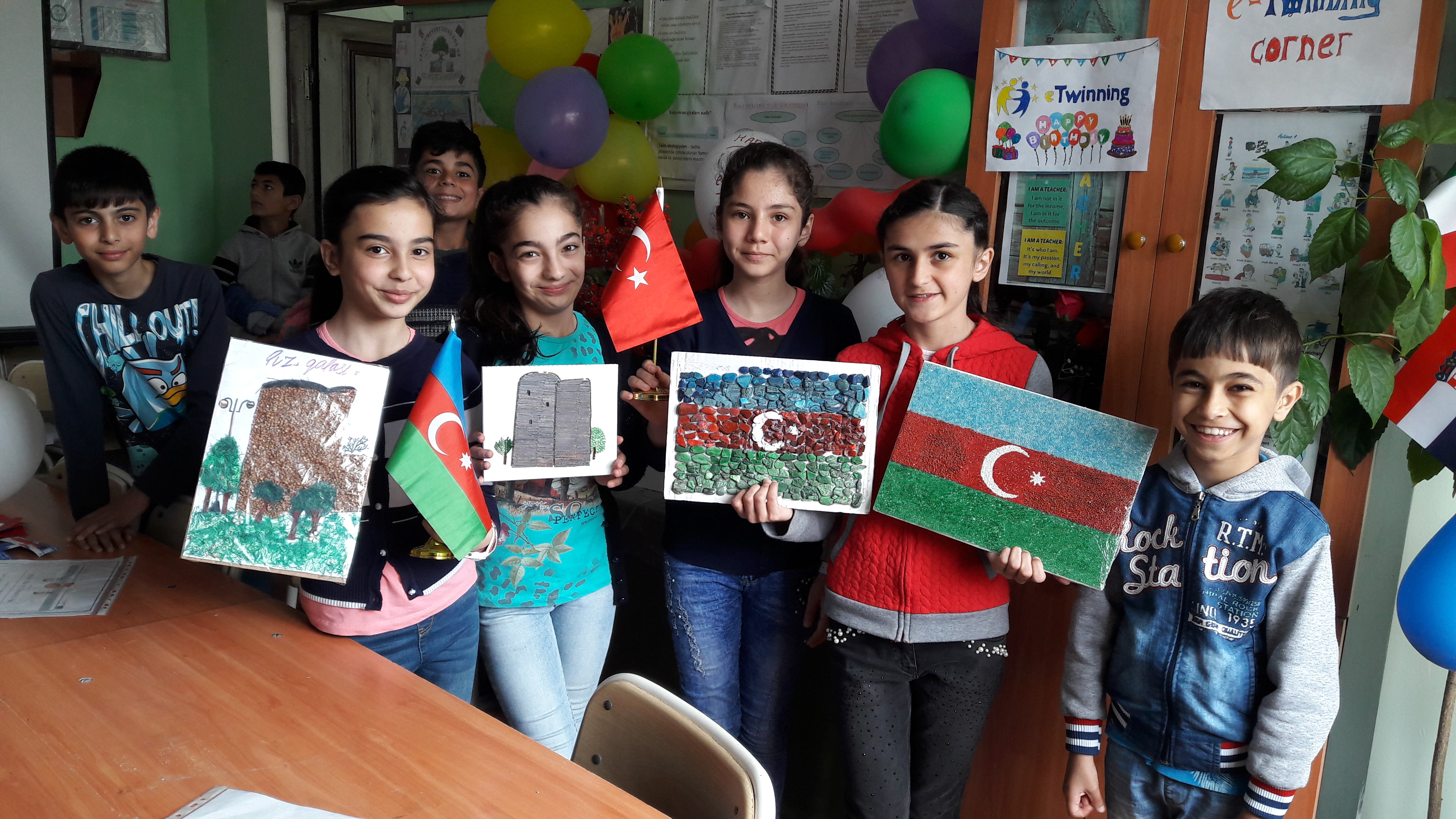 İKİ DEVLET BİR MİLLET eğitimde web 2.00 araçları kullanımı by İki Devlet,Bir Millet 