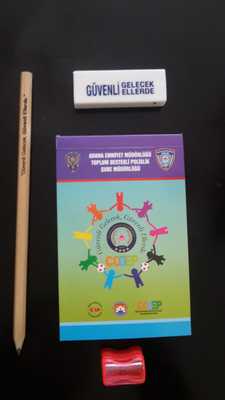 POLİS OLSAM by Fevziye YILDIZ - Ourboox.com