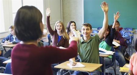 מעבר לחטיבה by Naama elias - Illustrated by המורה אורית ותלמידי כיתה ז - Ourboox.com