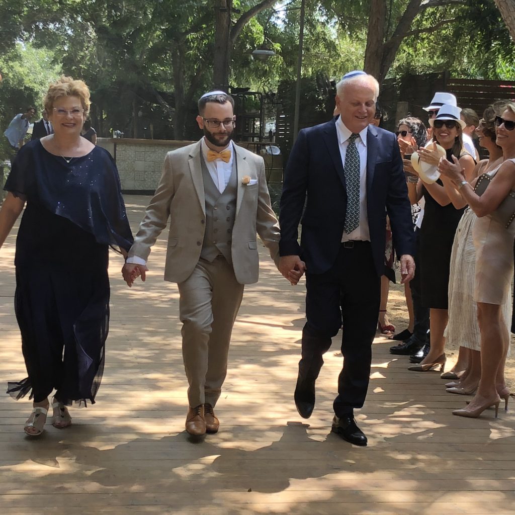 Pictures at a Wedding by Mel Rosenberg - מל רוזנברג - Ourboox.com