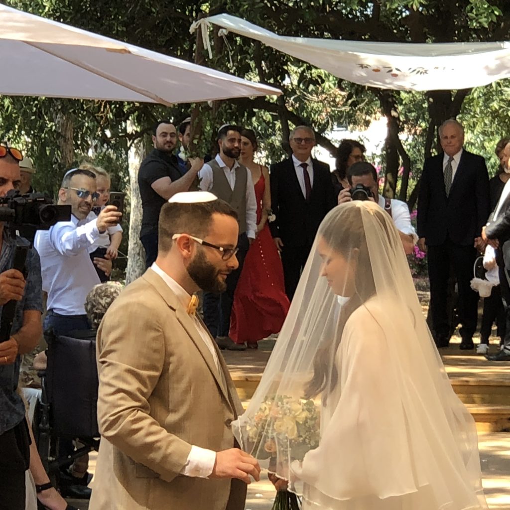 Pictures at a Wedding by Mel Rosenberg - מל רוזנברג - Ourboox.com