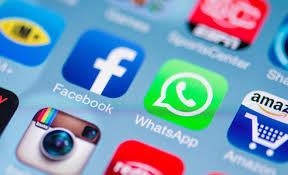 مواقع التواصل الاجتماعي by Mariam shawesh - Ourboox.com