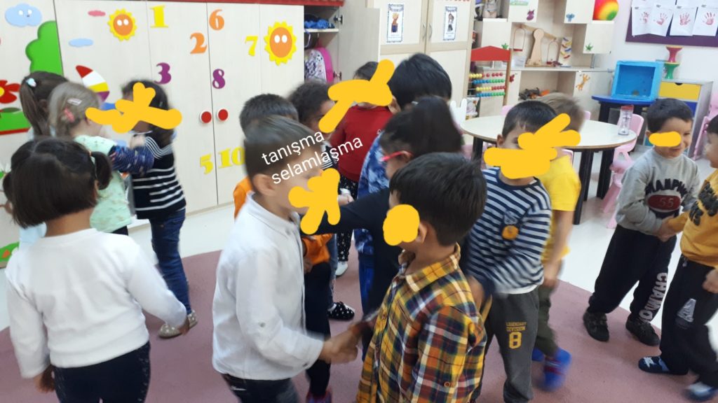 MONTESSORİ İLE GÜNLÜK YAŞAM BECERİLERİ “BİZ KARDEŞ OLDUK “ETKİNLİĞİMİZ by NEVİM YILDIRIM SARITEPE - Ourboox.com