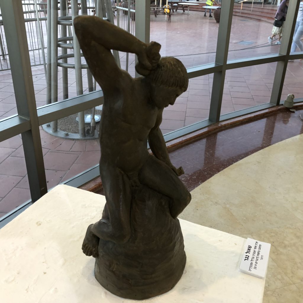 An Exhibition of Sculptures and Poetry by Shaul Nagar in Raanana by Mel Rosenberg - מל רוזנברג - Ourboox.com