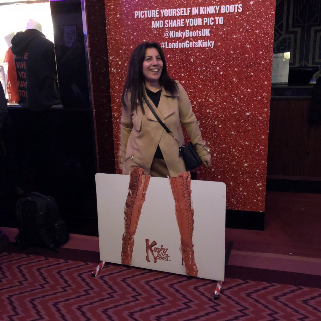 Kinky Boot People by Mel Rosenberg - מל רוזנברג - Ourboox.com