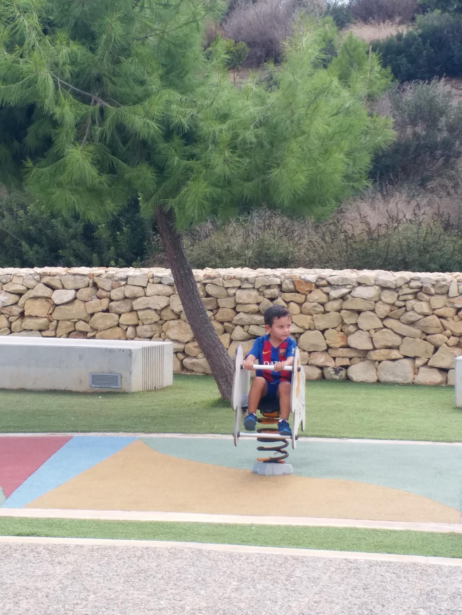 Children’s favourites places in Malta – The park by Romina Baldacchino - Illustrated by Parents of Class K1.2 and K1.3 - Ourboox.com