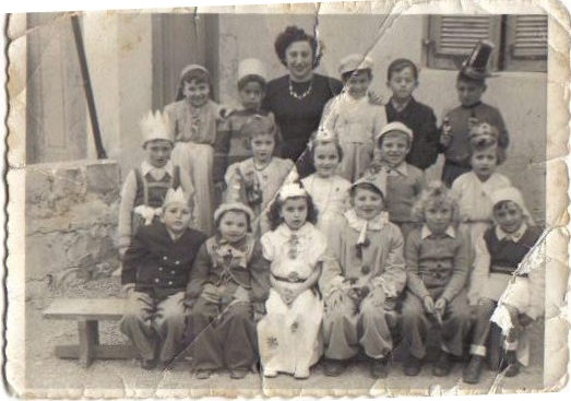 סיפור העלייה של סבתא אילנה- מיקה הלפרין by hovav - Ourboox.com