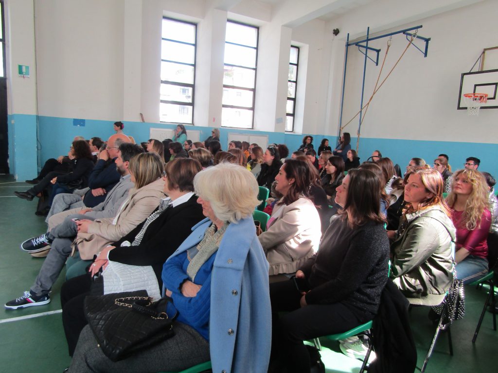 L’altalena della felicità by Scuola Primaria "Giuseppe Settanni" - Ourboox.com