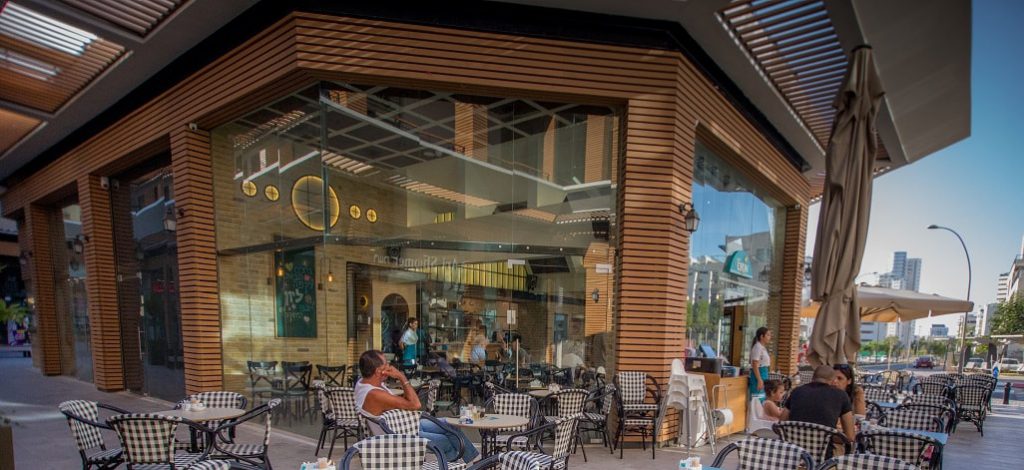 סובב קניונים by liem dahan - Illustrated by ליאם דהן, מאי משאש, אסיל מורדי ואגנסה סבגי - Ourboox.com