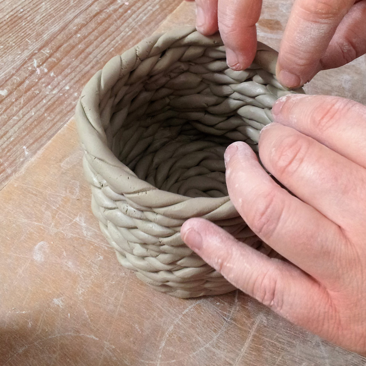 בוא נטייל בארץ ישראל! טיול כיתה י”א! by Nirit Cohen Rezakov - Illustrated by נירית כהן, חיים קמחי וליאור פוספוס.  - Ourboox.com