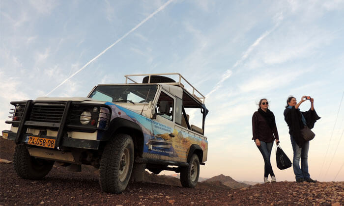 סובב קניונים by liem dahan - Illustrated by ליאם דהן, מאי משאש, אסיל מורדי ואגנסה סבגי - Ourboox.com