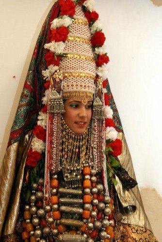 צדיק בגוב האריות by chanaweiner - Illustrated by חנה ויינר - Ourboox.com