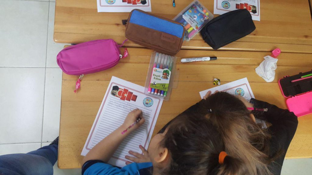 Askerlerimize Mektup by Nurten Karakış - Illustrated by Nurten Karakış - Ourboox.com