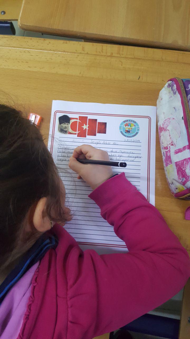 Askerlerimize Mektup by Nurten Karakış - Illustrated by Nurten Karakış - Ourboox.com