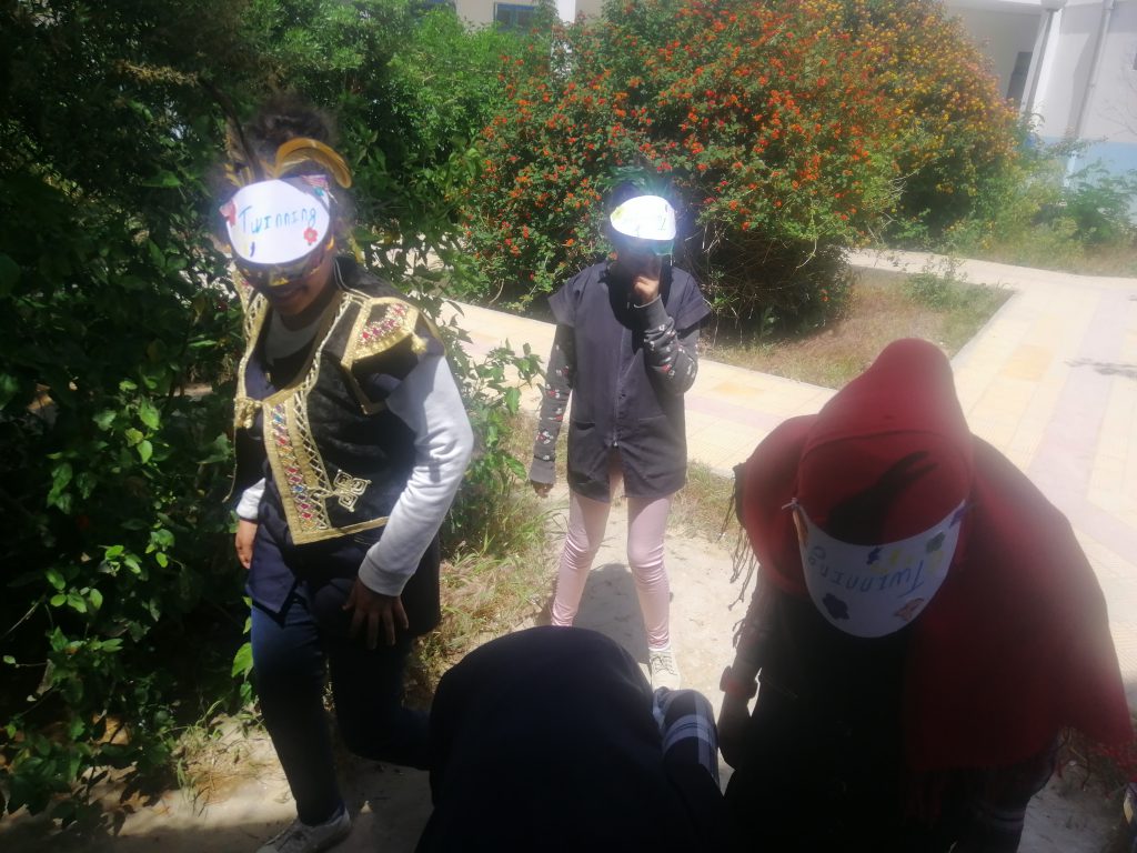 Karagoz and Hacivat by Fatma chakroun - Illustrated by Fatma Chakroun & Dar Fadhal shchool students - Ourboox.com