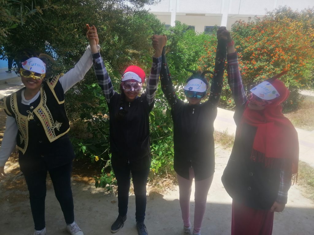 Karagoz and Hacivat by Fatma chakroun - Illustrated by Fatma Chakroun & Dar Fadhal shchool students - Ourboox.com