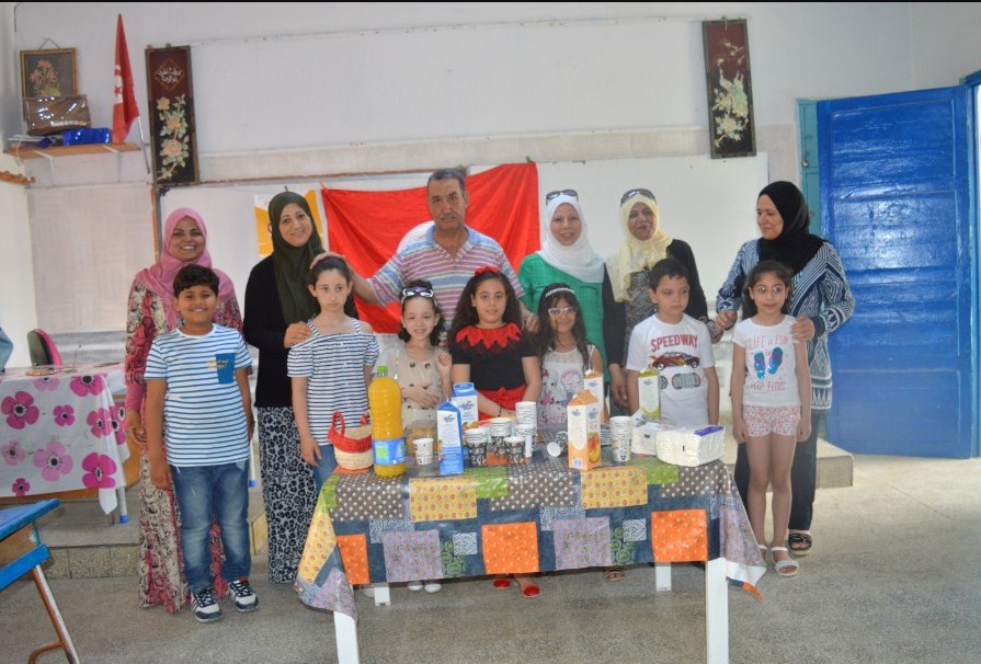 Magazine de notre jeux: by abidi jazia - Illustrated by Ecole primaire taib l