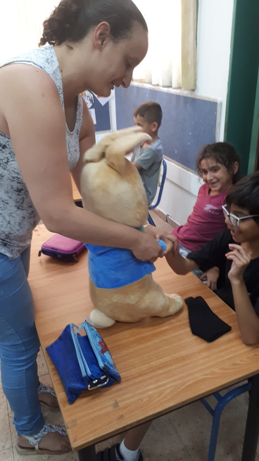 מכתבים מפליקס by Maayan Menashe - Illustrated by מרחב לשם א-3 - Ourboox.com