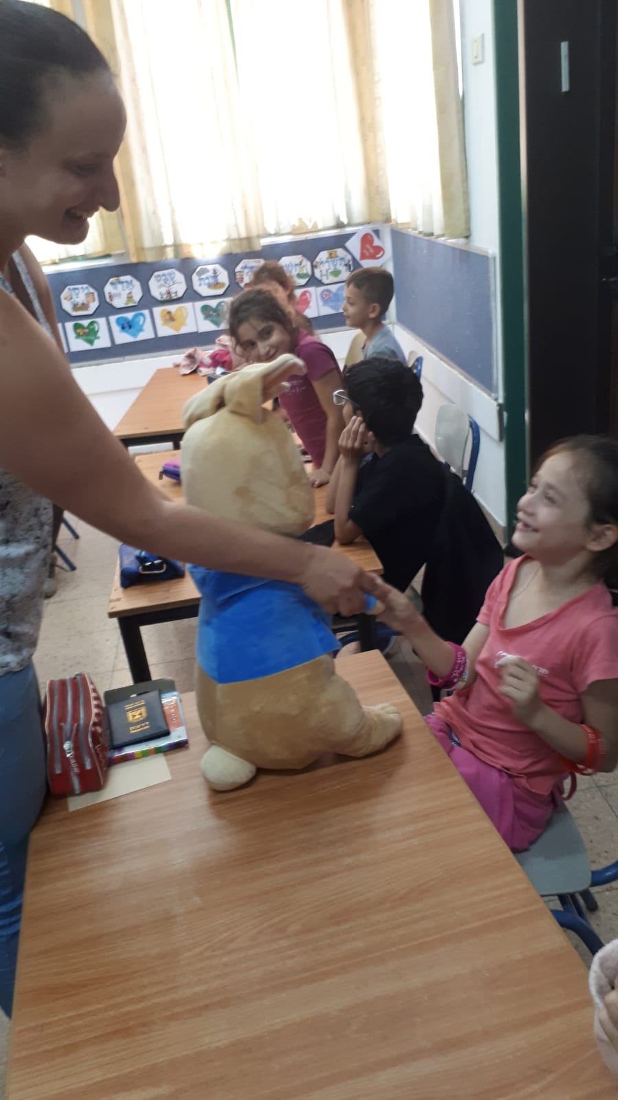 מכתבים מפליקס by Maayan Menashe - Illustrated by מרחב לשם א-3 - Ourboox.com