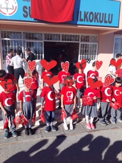 RENKLERİN BÜYÜLÜ DÜNYASI by Ayten KURT - Ourboox.com