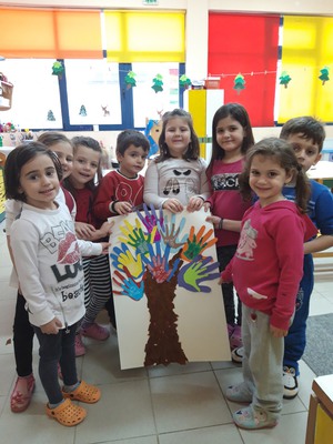 Aiforoulis in action all over the world… by Efi Katsigianni - Ourboox.com